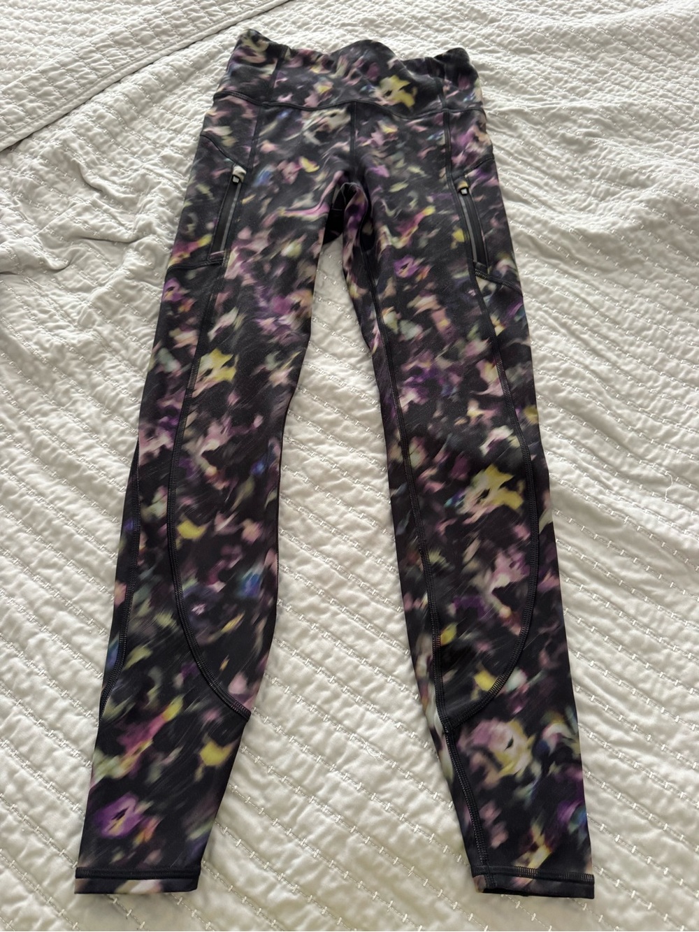 Athleta Black Multicolor Abstract Star-Style Active Leggings